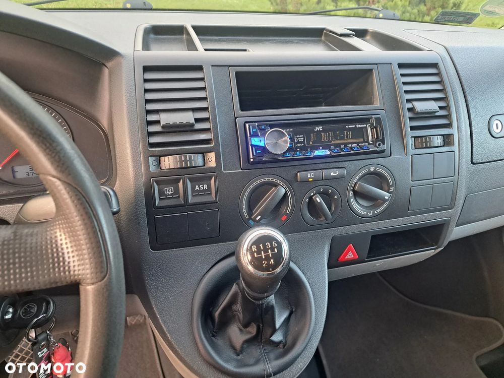 Volkswagen Transporter - 40