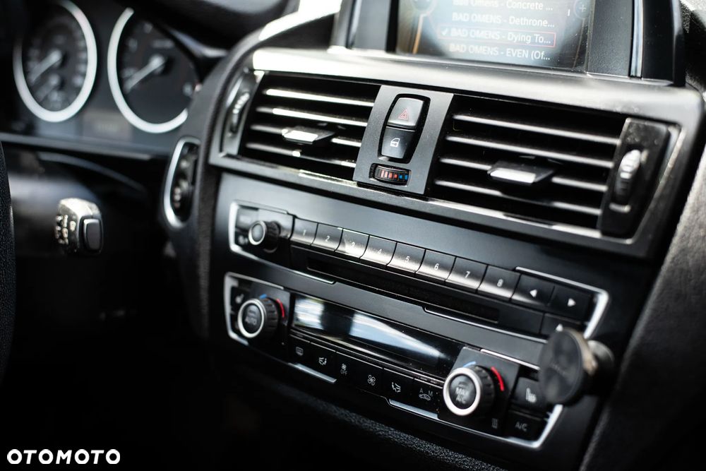 BMW Seria 1 116d DPF Edition Sport - 14