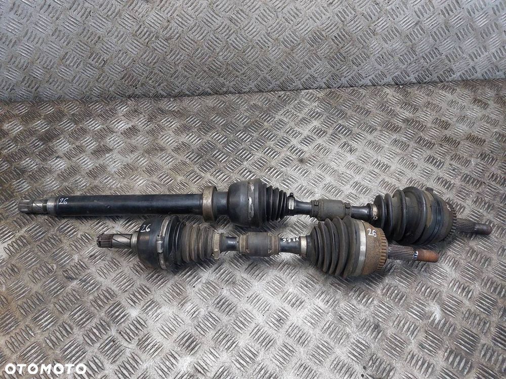 PÓŁOŚ LEWY PRZÓD + PRAWY PRZÓD 5B VOLVO S40 I LIFT V40 I LIFT 1.9 DI - 1