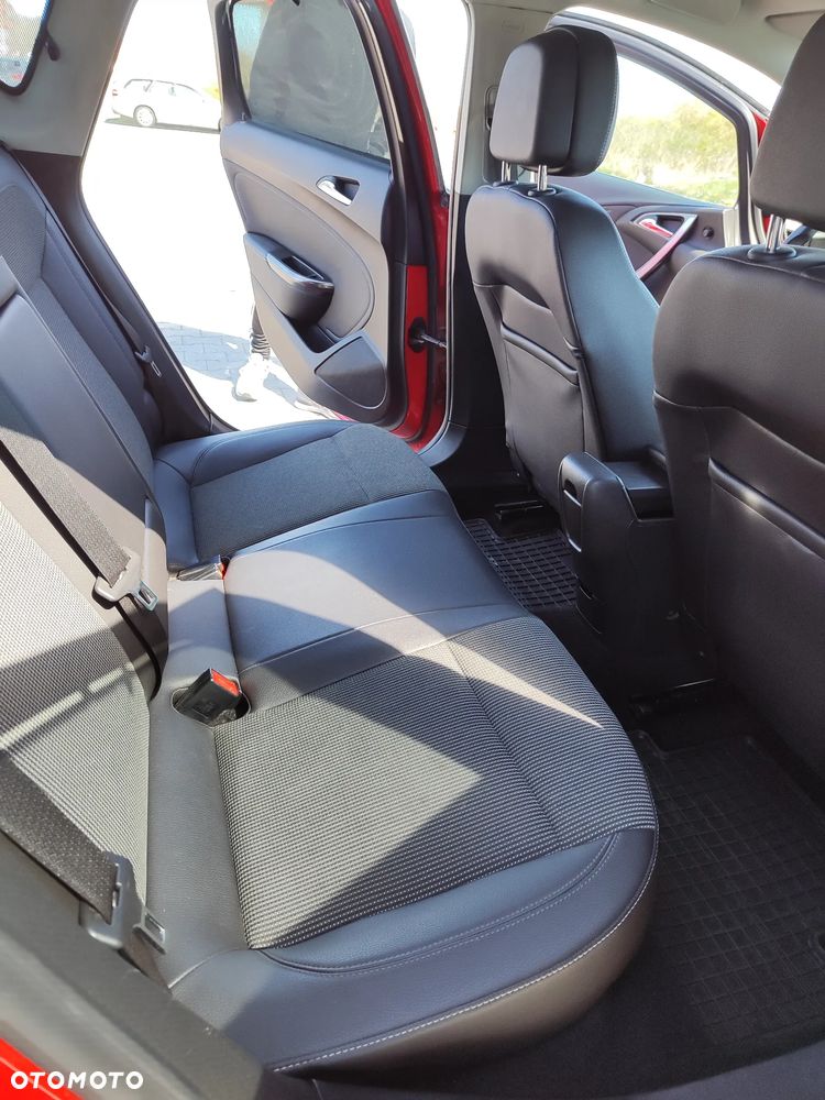 Opel Astra 1.4 T Cosmo - 14