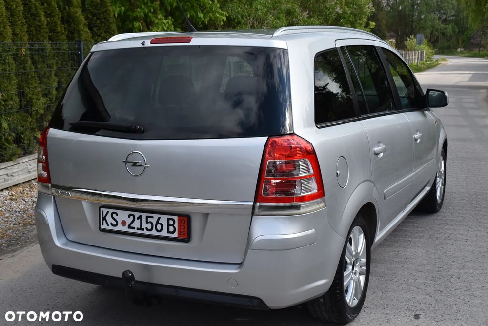 Opel Zafira 1.8 Cosmo - 10