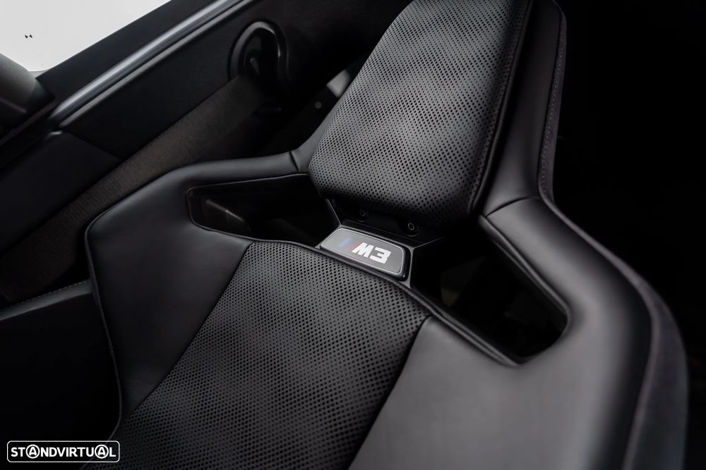 BMW M3 Competition xDrive - 33