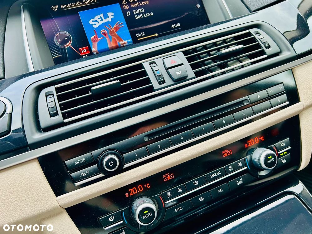 BMW Seria 5 518d - 21