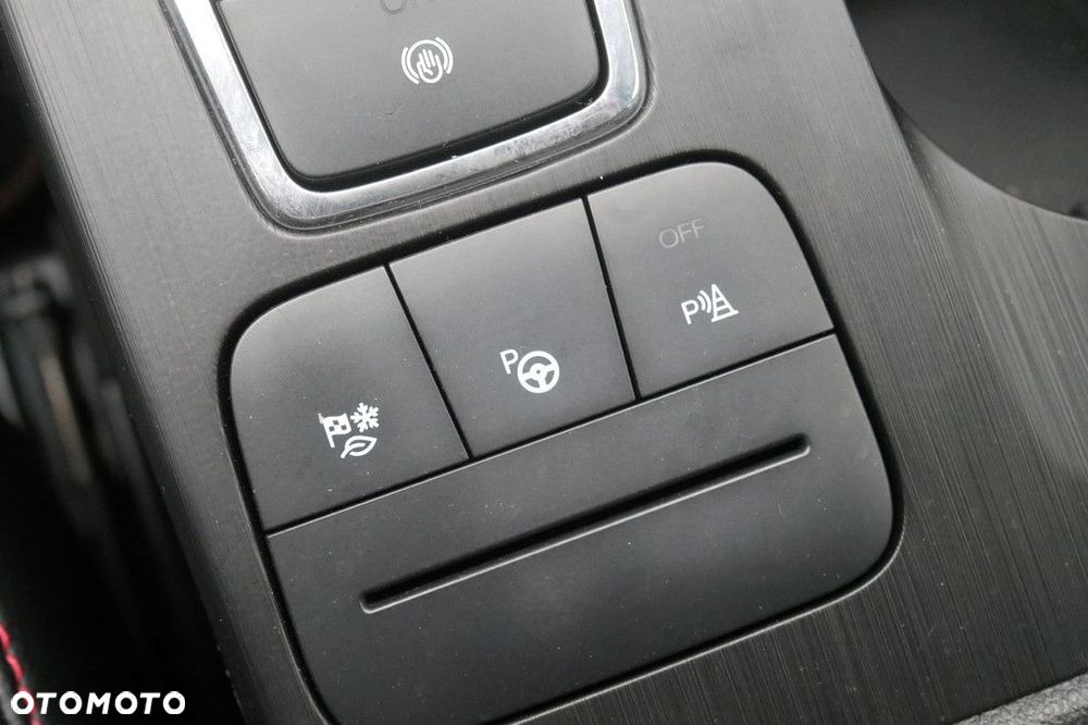 Ford Kuga - 29