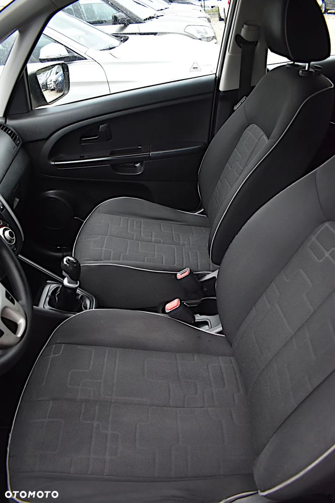 Kia Venga 1.4 CVVT Vision - 7