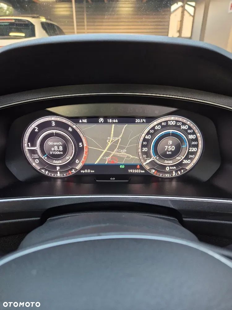 Volkswagen Tiguan - 31