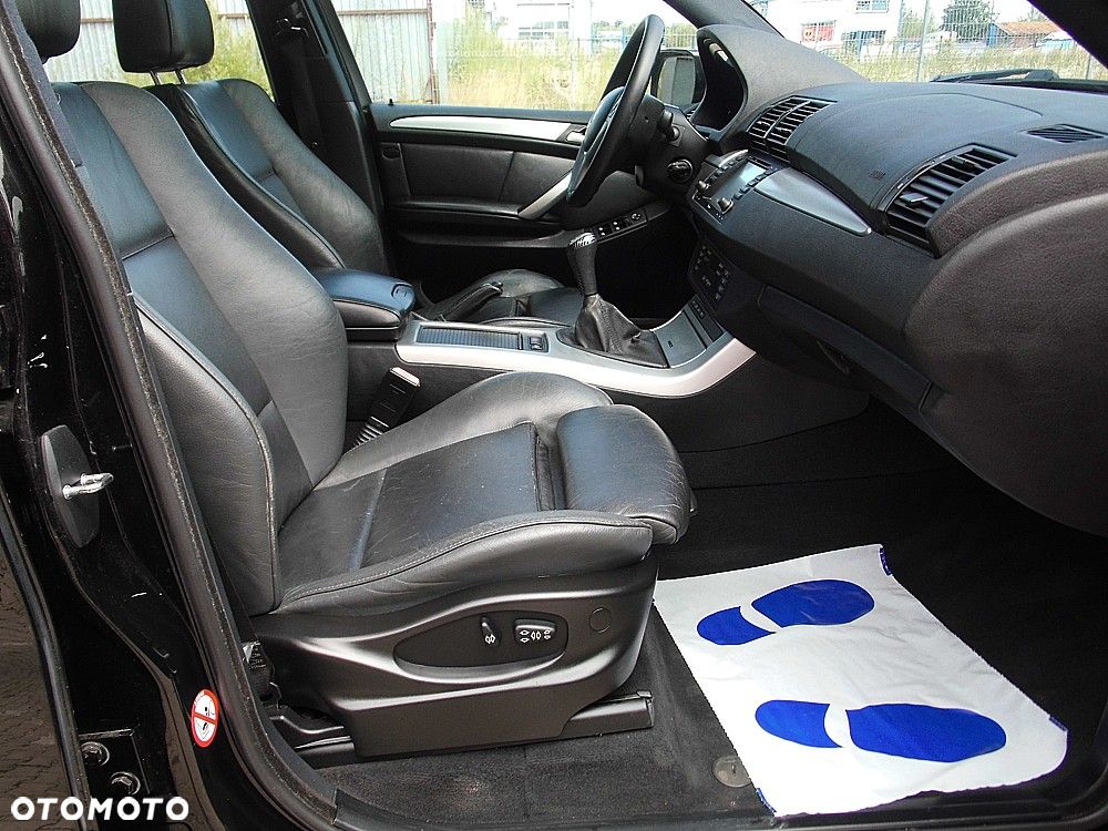BMW X5 3.0 i Edition Exclusive - 4