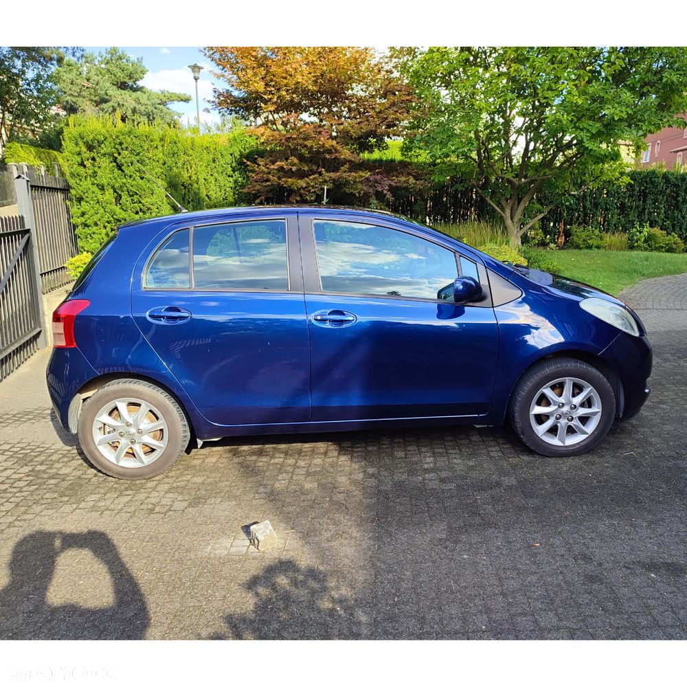 Toyota Yaris 1.0 Luna A/C - 4