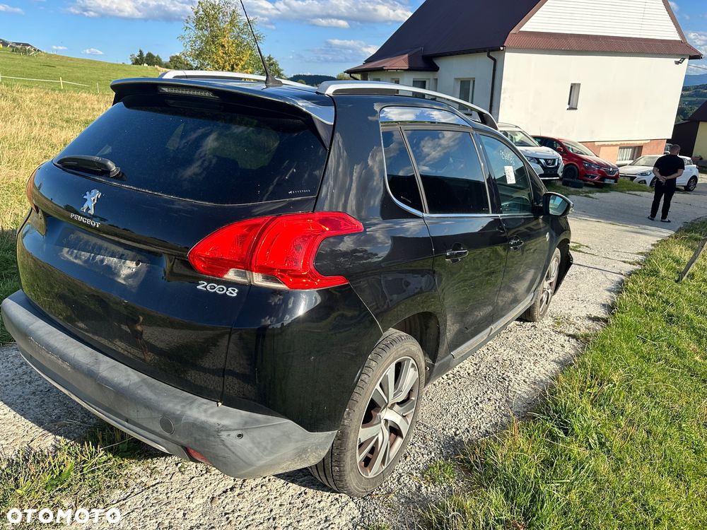 Peugeot 2008 1.6 BlueHDi Allure - 4