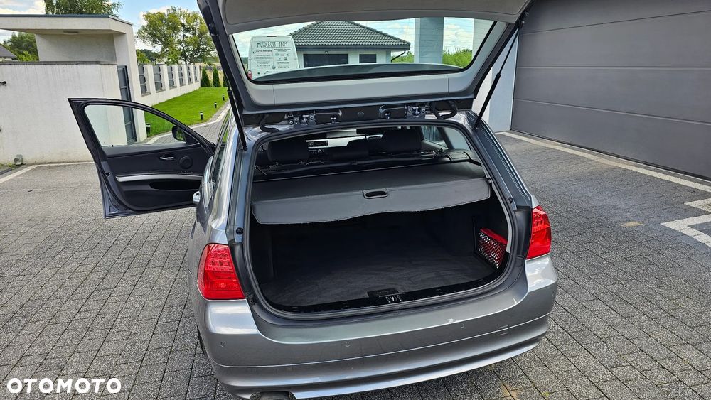 BMW Seria 3 320d - 13