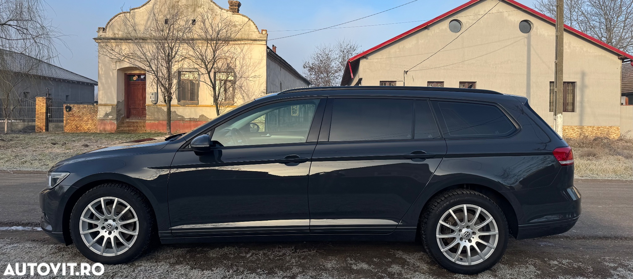 Volkswagen Passat Variant 2.0 TDI (BlueMotion Technology) Trendline - 3