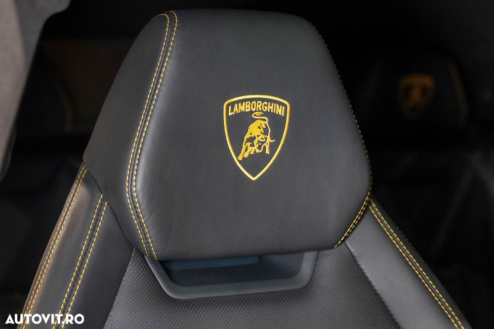 Lamborghini URUS - 28