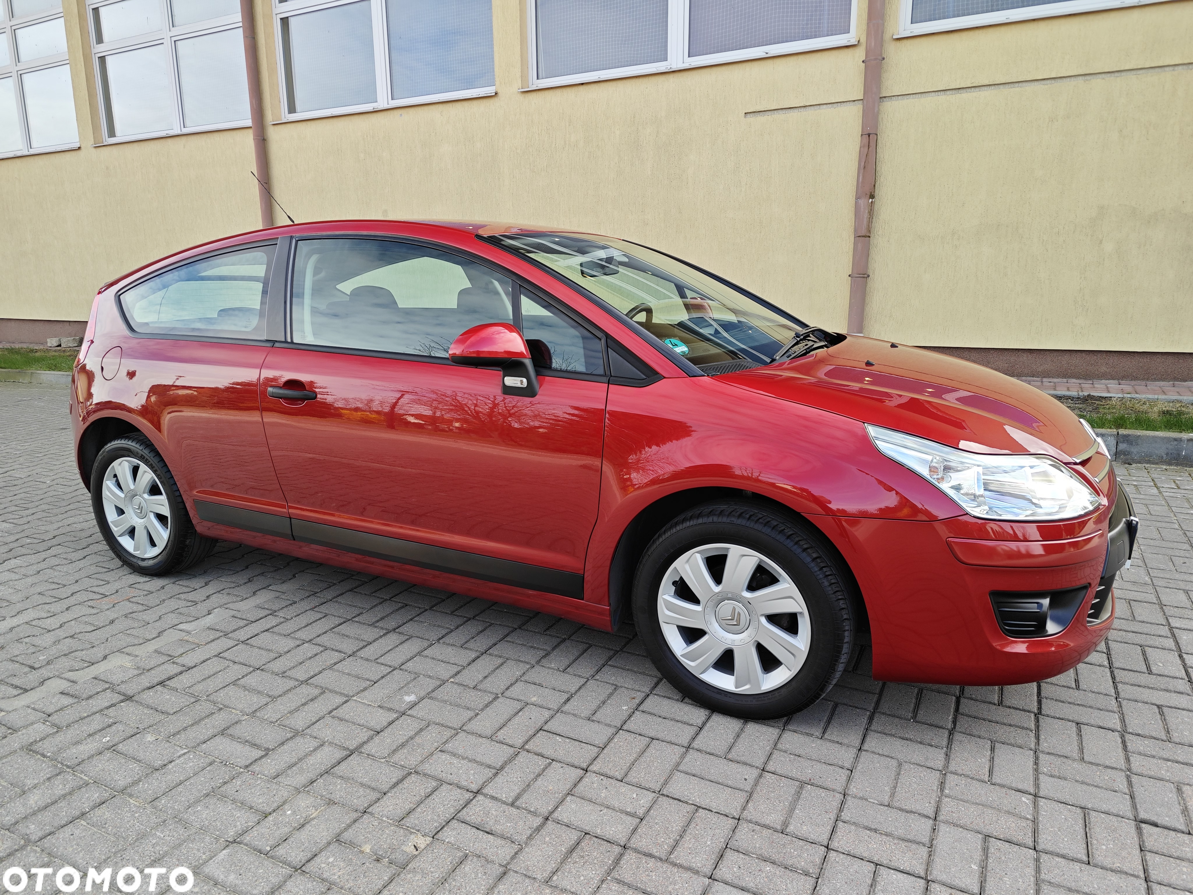 Citroën C4 Coupe 1.4 16V Advance - 11