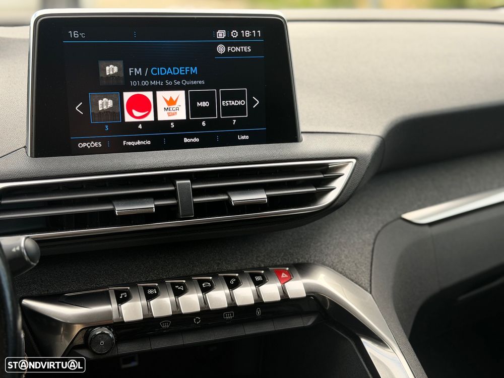 Peugeot 3008 1.5 BlueHDi Allure EAT8 - 16
