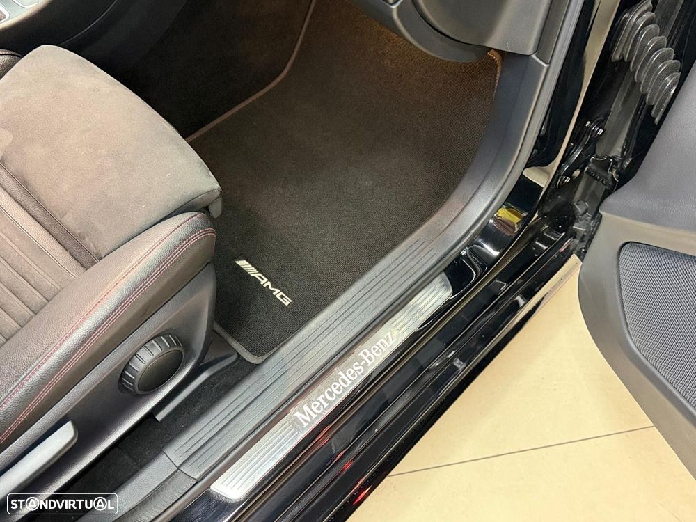 Mercedes-Benz A 180 AMG Line - 18