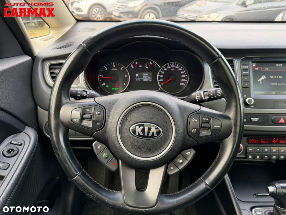 Kia Carens - 25