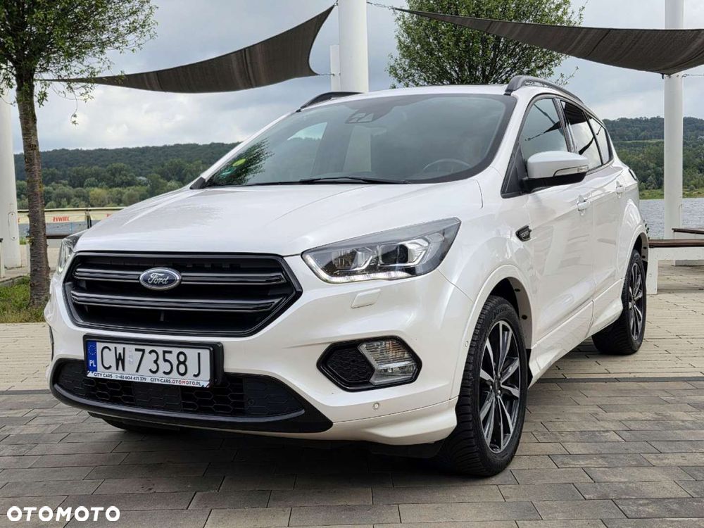 Ford Kuga - 12