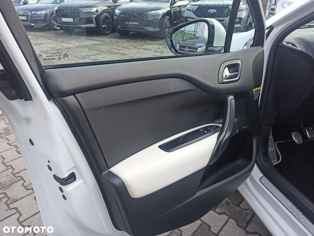 Citroën DS4 THP 200 SportChic - 22