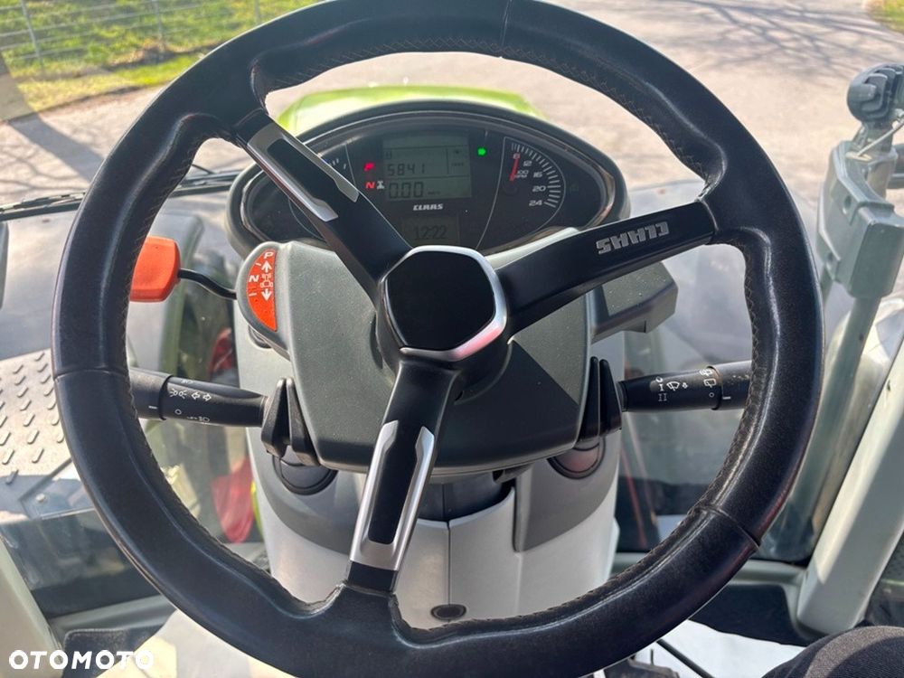 Claas ARION 660 CMATIC - 10