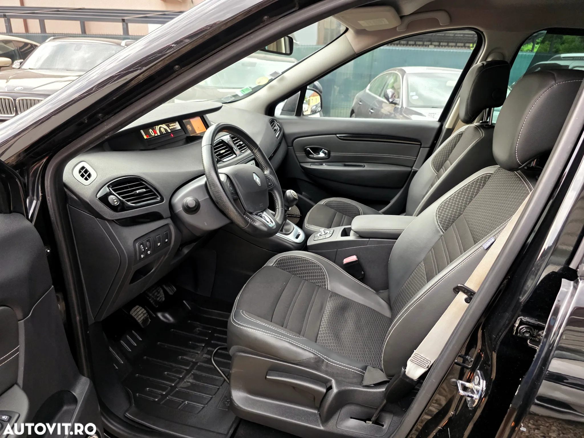 Renault Scenic ENERGY dCi 130 BOSE EDITION - 22