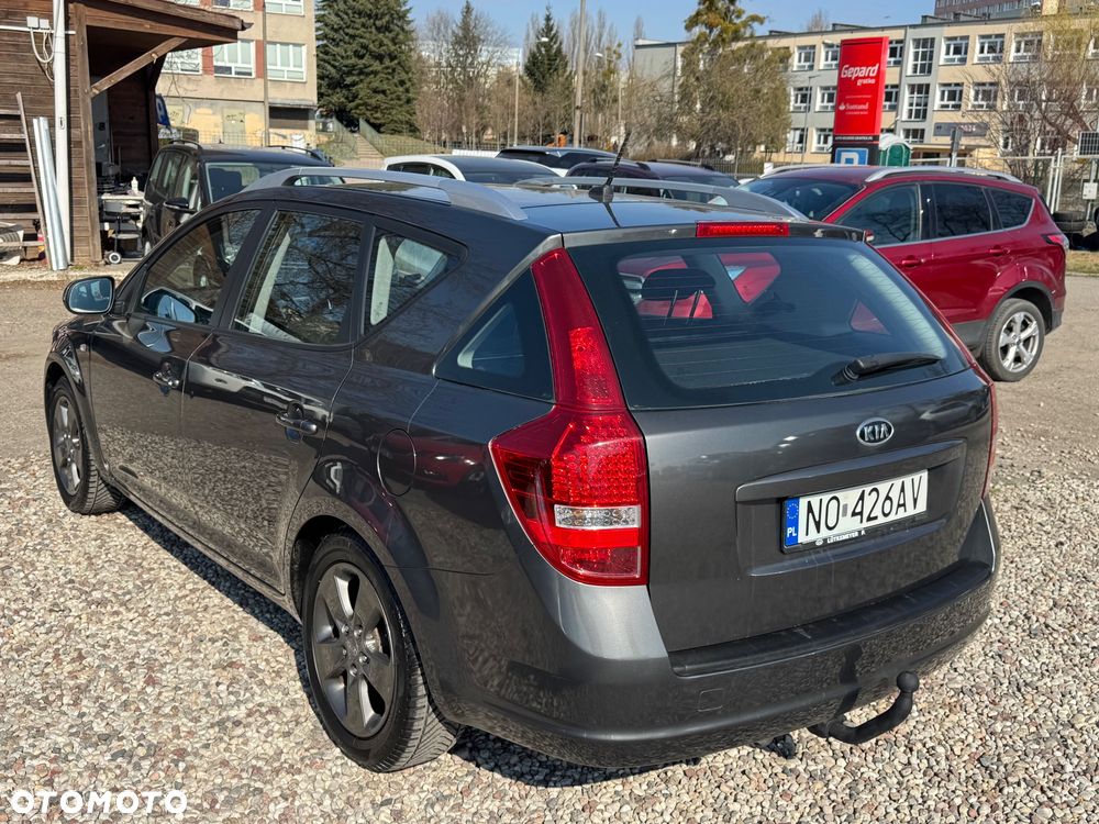 Kia Ceed 1.4 CVVT Attract - 3