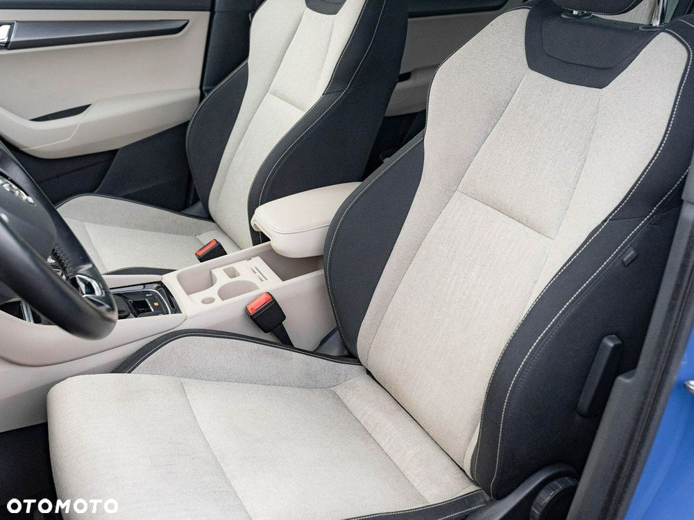 Skoda Karoq 2.0 TDI SCR 4x4 Style DSG - 13