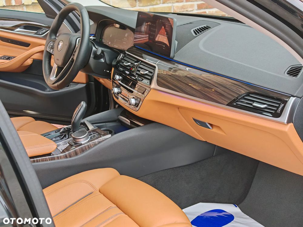 BMW Seria 5 520d Luxury Line - 15