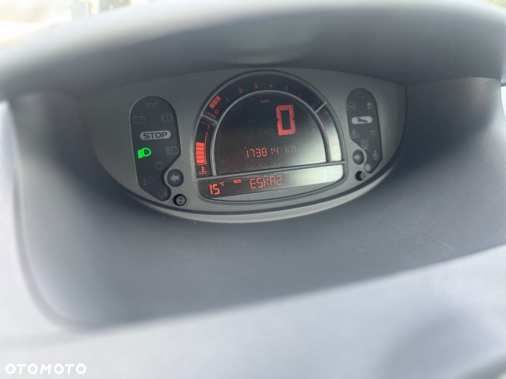 Renault Modus 1.6 16V Privilege - 19