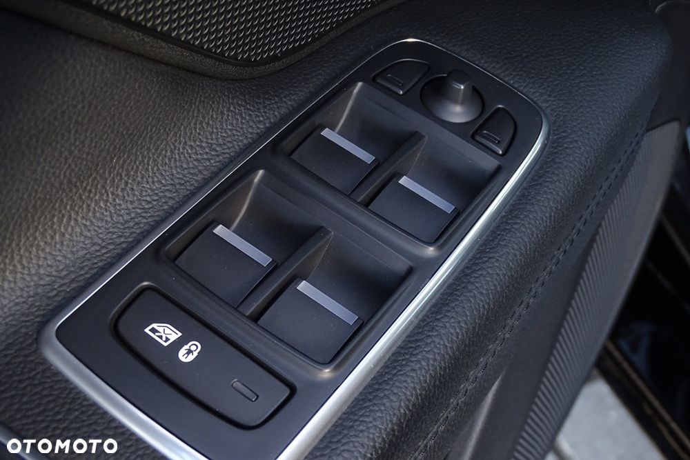 Jaguar XF 20d Prestige - 14