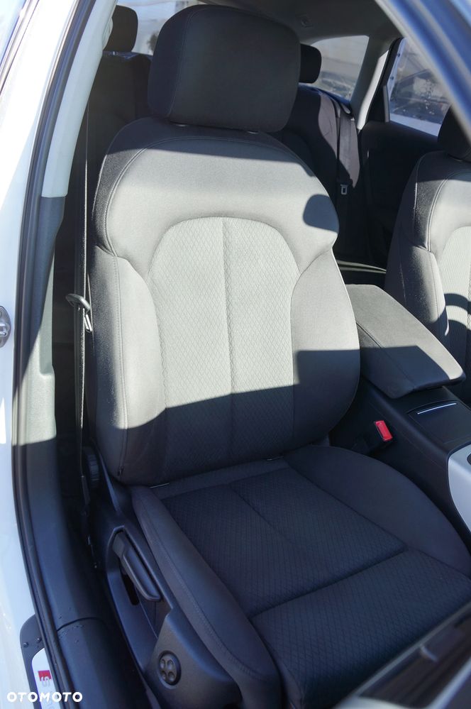 Audi A6 Avant 2.0 TDI quattro S tronic - 28