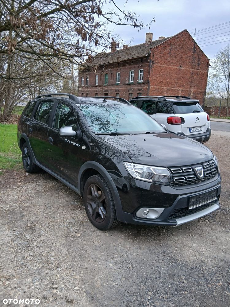 Dacia Logan TCe 90 S&S Stepway Celebration - 3