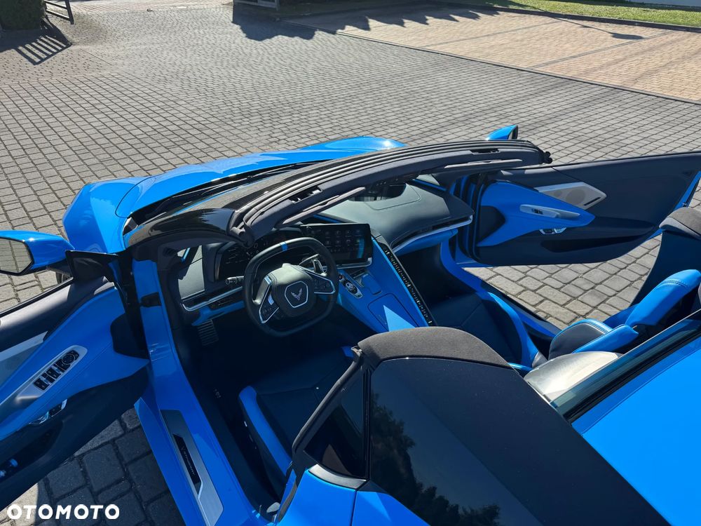 Chevrolet Corvette - 11