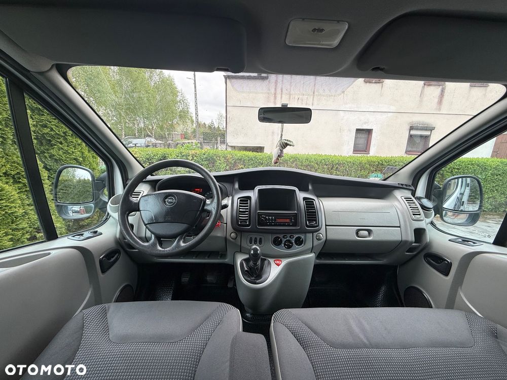Opel Vivaro - 25