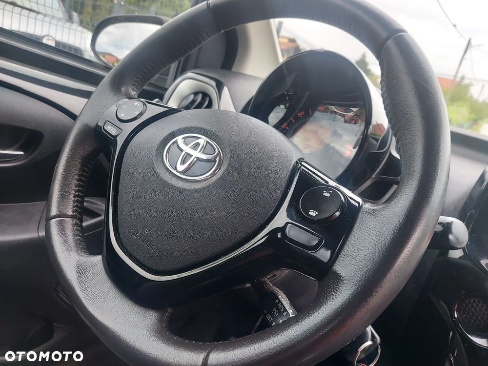 Toyota Aygo x-play Edition-S - 20