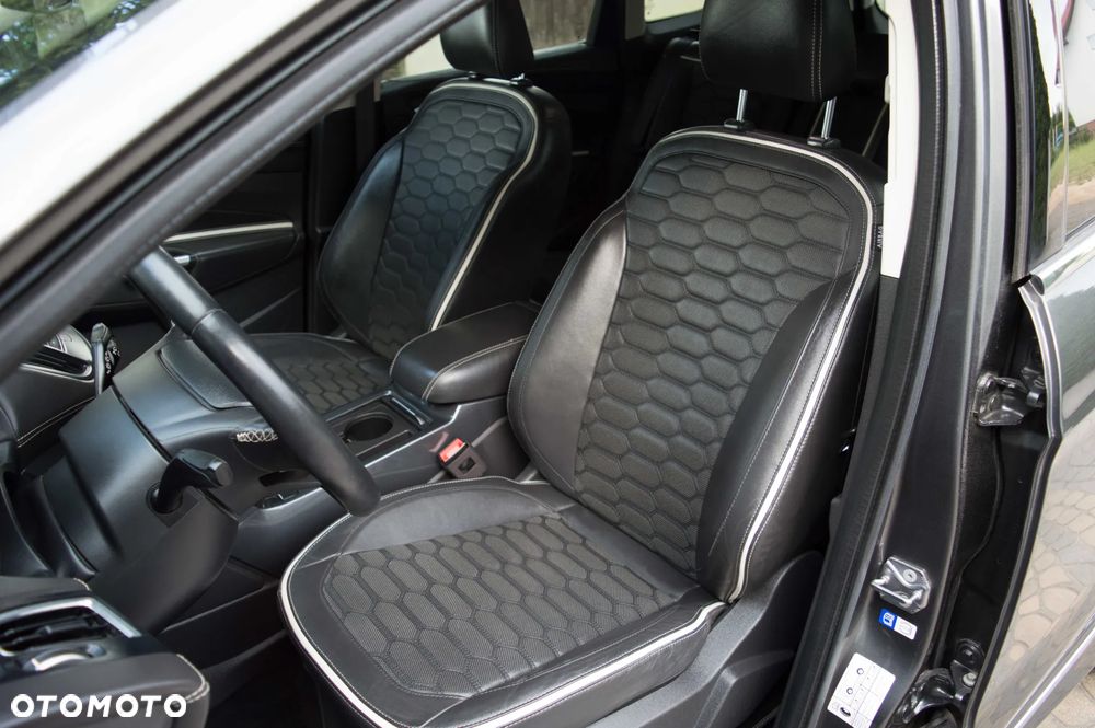 Ford Kuga 2.0 TDCi 4x4 Vignale - 17