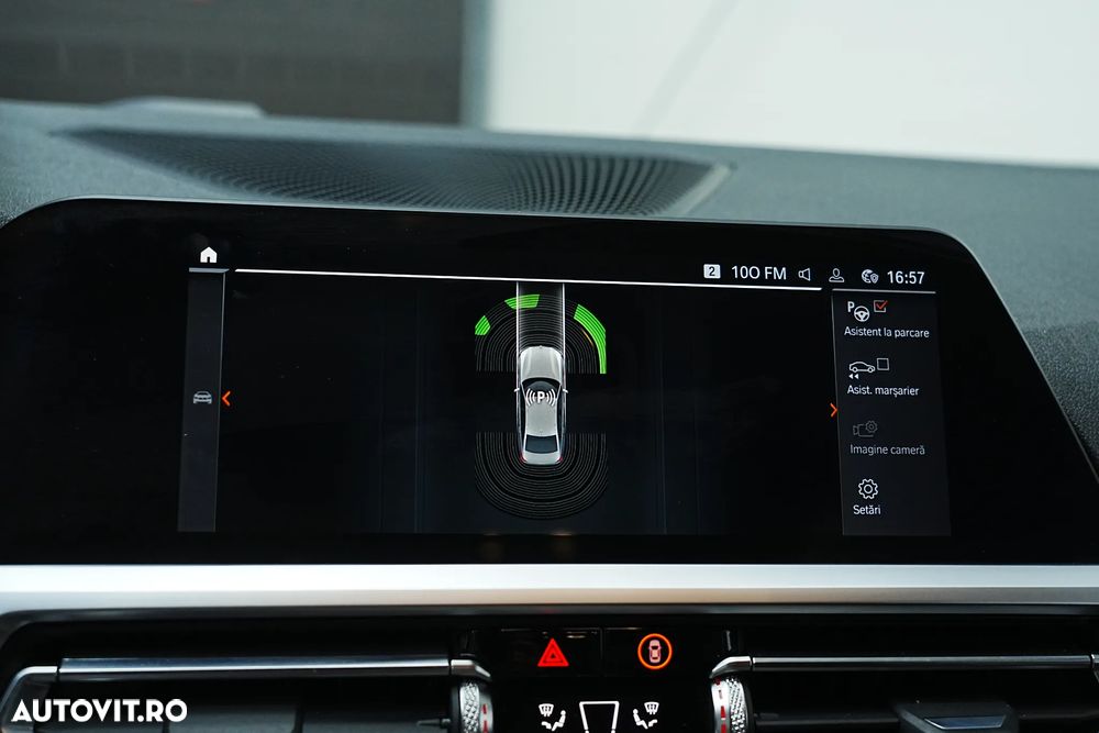 BMW Seria 3 320i AT - 27