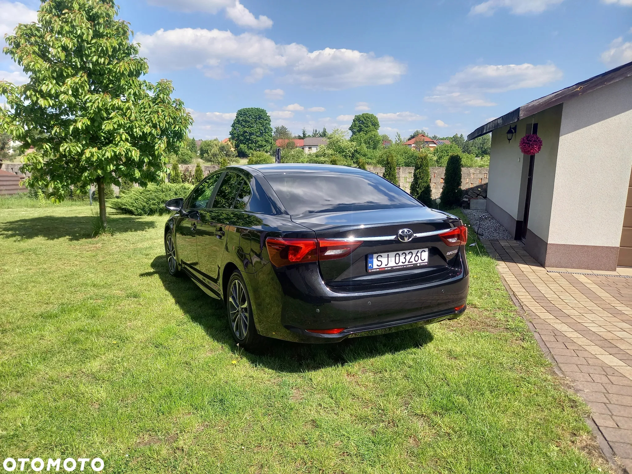 Toyota Avensis - 4