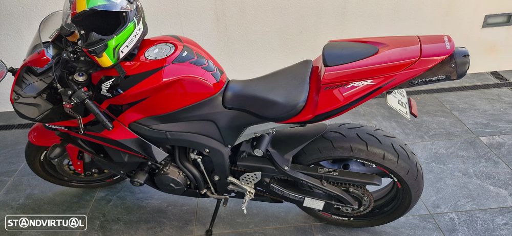 Honda CBR 600RR | Apenas 13.200 km | Estado irrepreensível | Material original incluído - 2