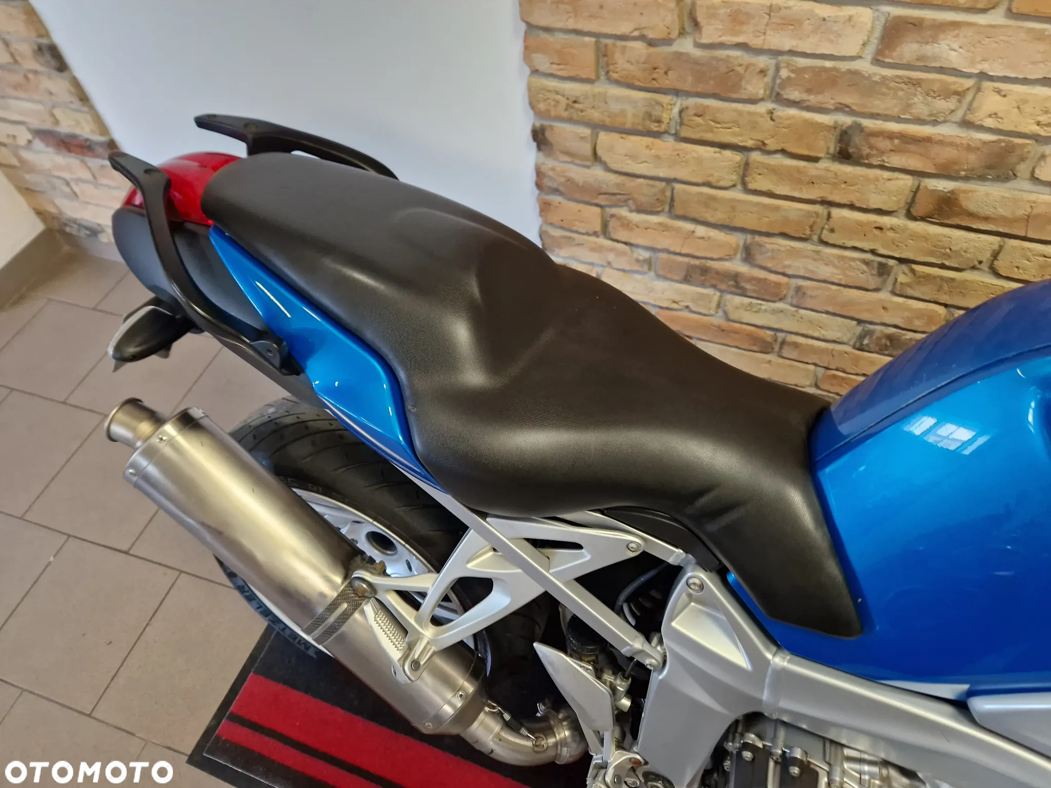 BMW K - 19