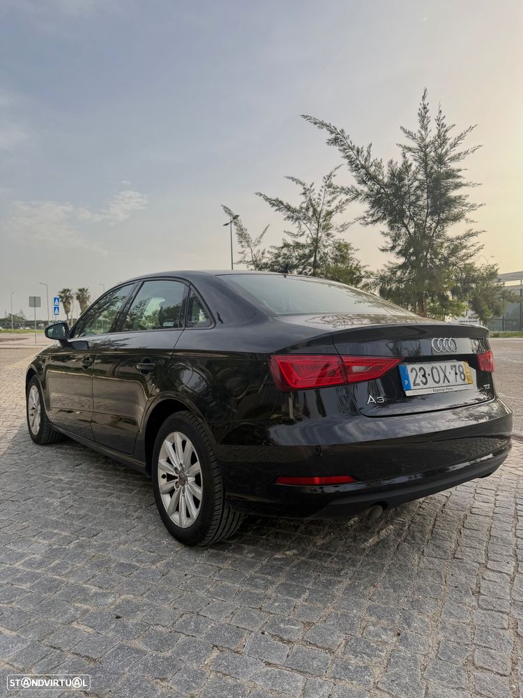 Audi A3 Limousine 1.6 TDI Attraction S tronic - 4