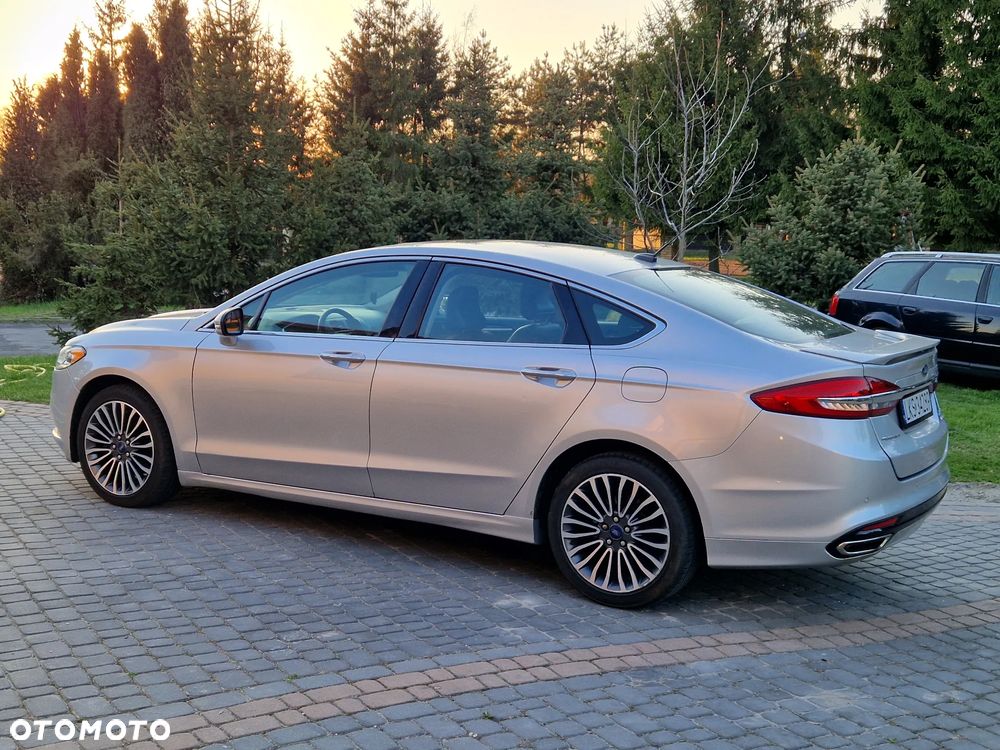 Ford Fusion - 18