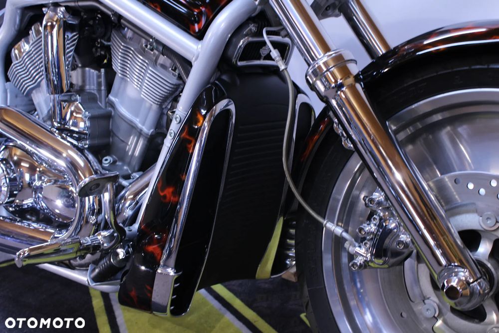 Harley-Davidson V-Rod Street Rod - 21