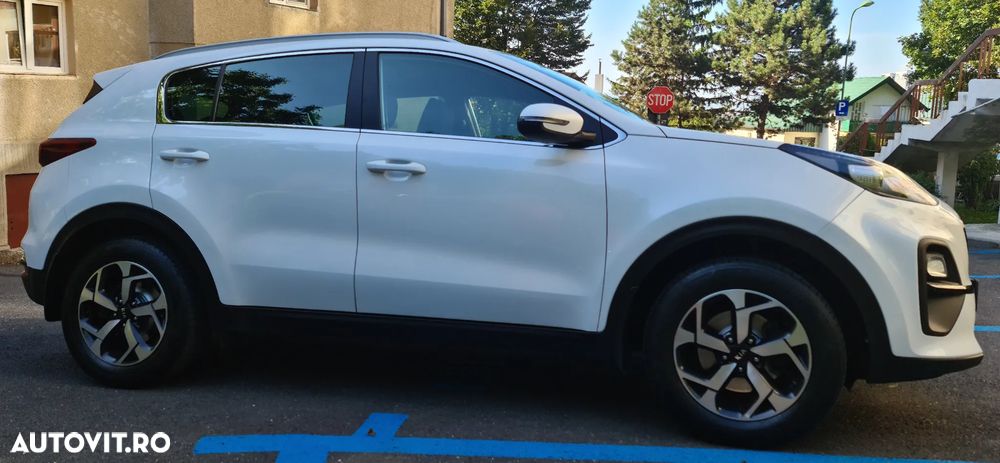 Kia Sportage 1.6 DSL MHEV 7DCT HP 4x2 Classic - 9