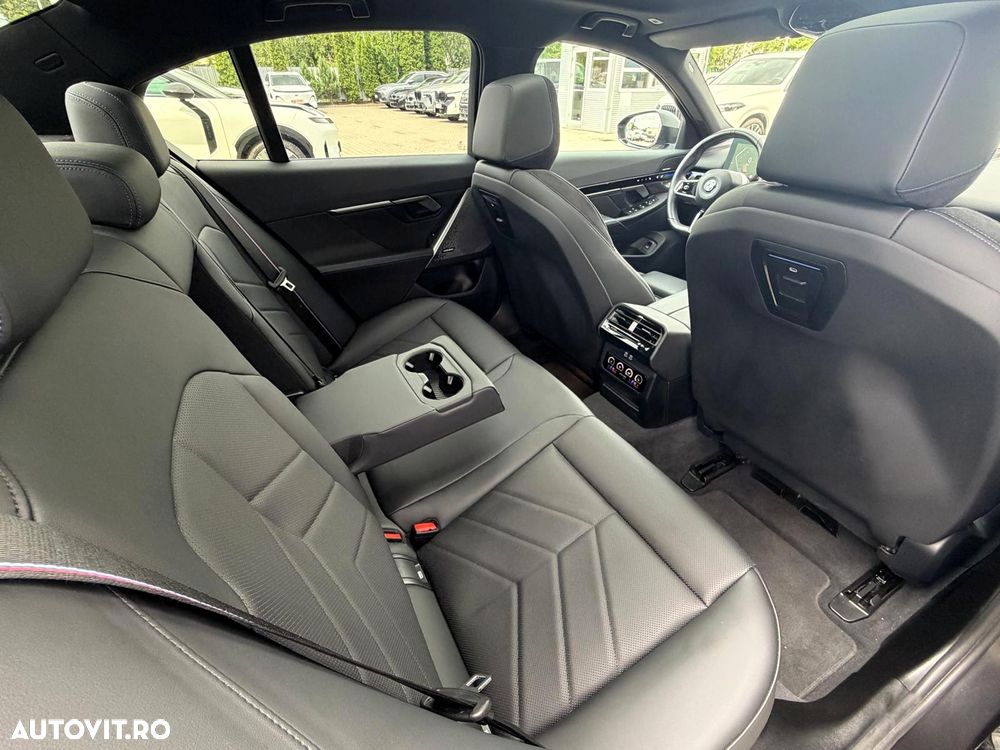 BMW Seria 5 520d xDrive AT MHEV - 22