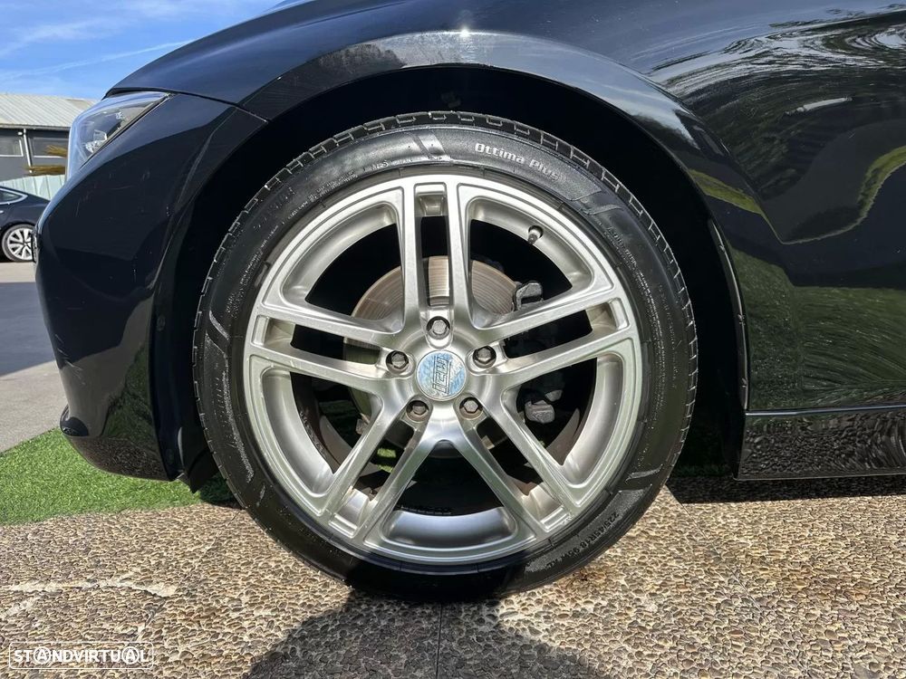 BMW 320 d EfficientDynamics Line Sport Auto - 20