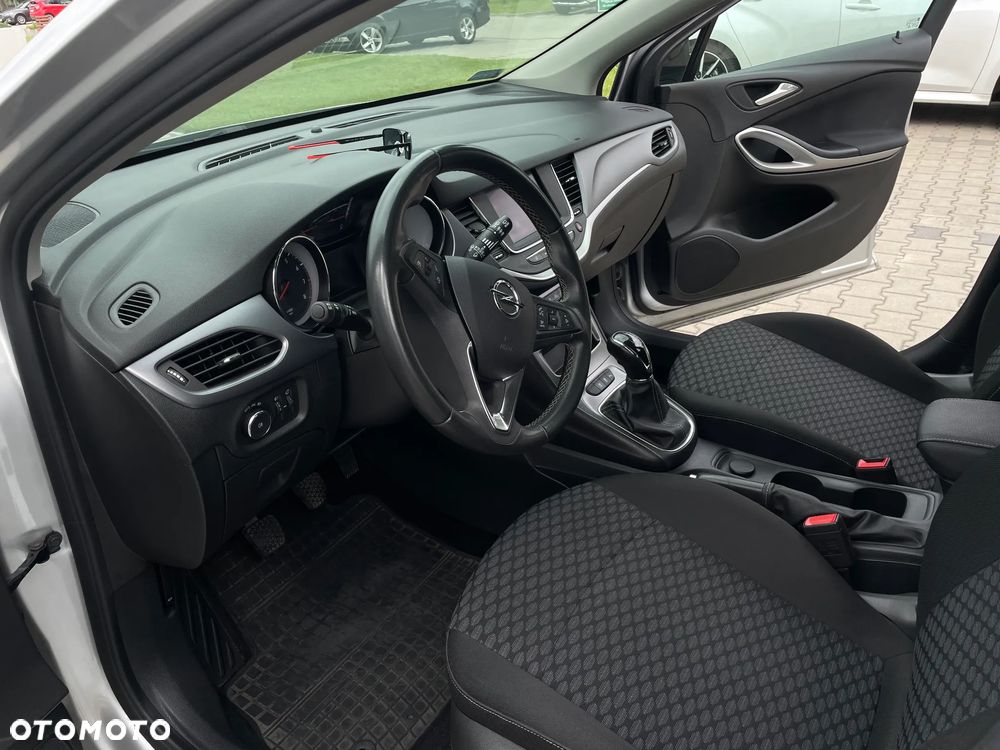 Opel Astra 1.2 T Business Edition S&S - 11