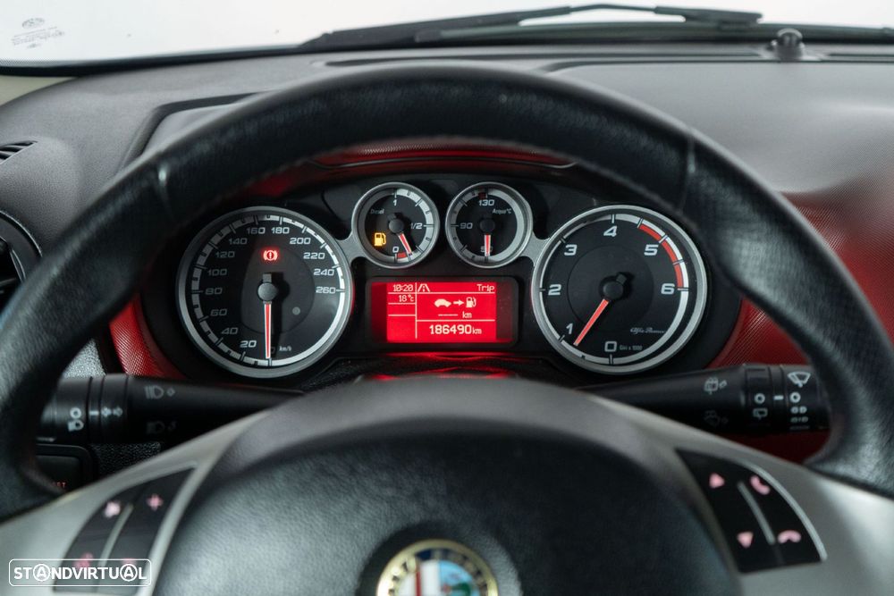 Alfa Romeo MiTo 1.3 JTDM Distinctive - 24