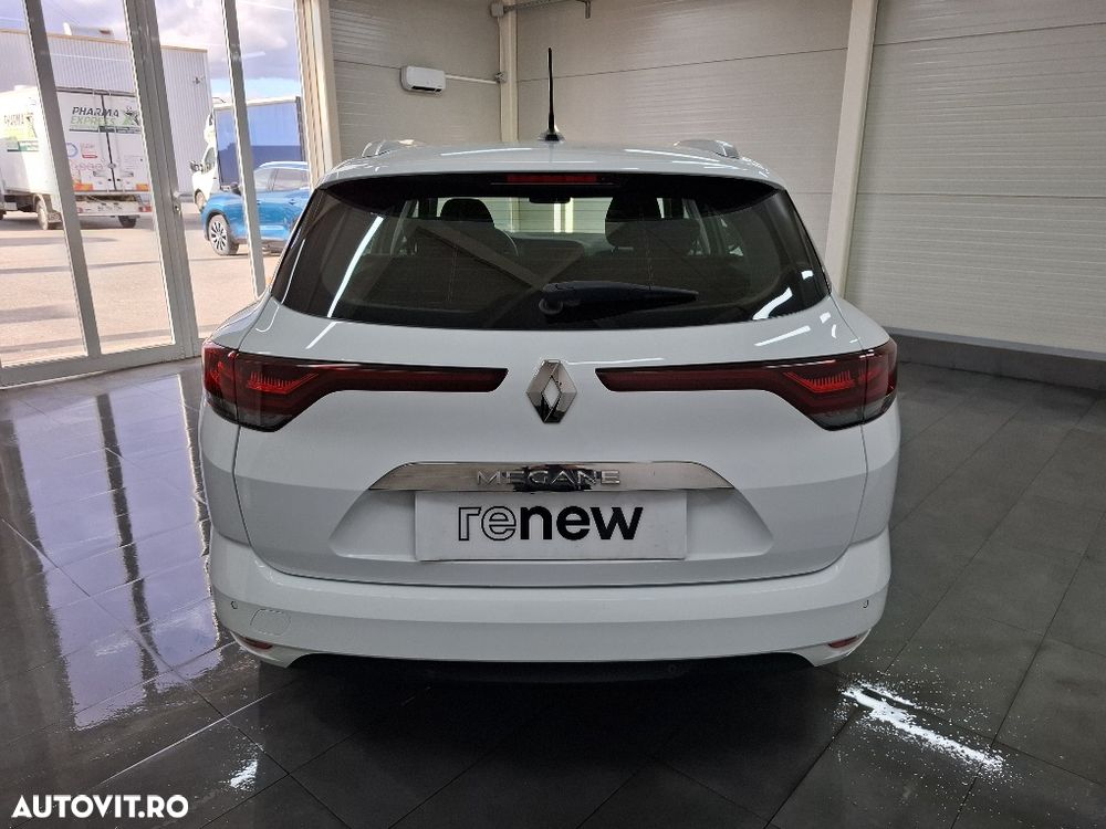 Renault Megane TCE 140 Equilibre - 7