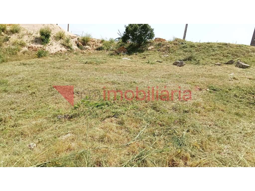 Terreno Urbano em Vialonga com Projeto Aprovado - Grande imagem: 2/16