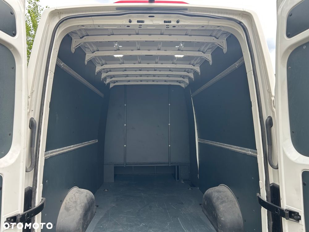 Volkswagen CRAFTER Maxi L3H2  2.0 TDI 180ps,7-osobowa brygadówka - 25